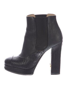 Chanel Interlocking CC Logo Suede Chelsea Boots